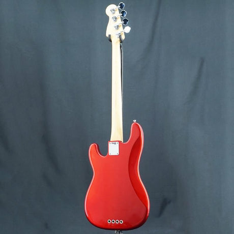 USED_American_Professional_Precision_Bass_(CAR)_04