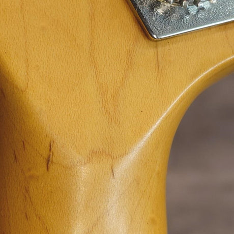 USED_American_Standard_Precision_Bass_(3CS)_'98_10