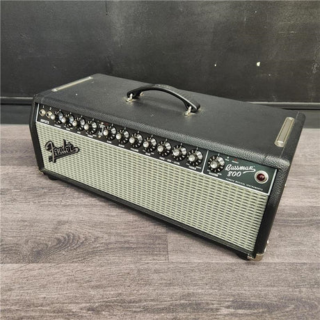 USED_Bassman_800_Head_01
