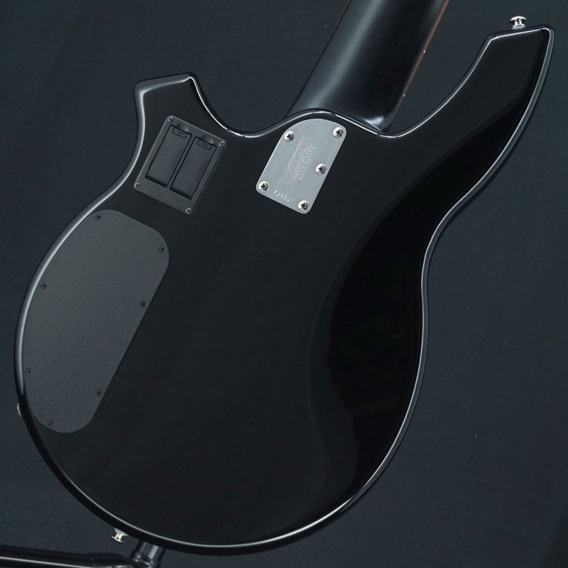 USED_Bongo_6_HS_(Black)_'16_02