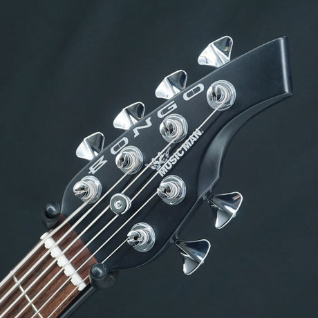 USED_Bongo_6_HS_(Black)_'16_07