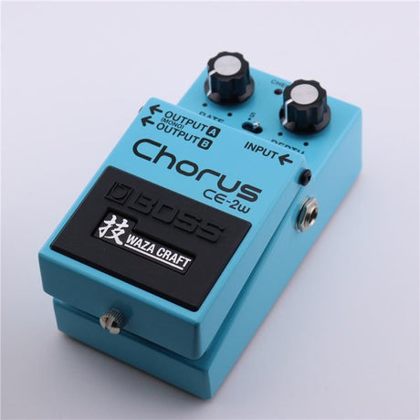 USED_CE-2W_Chorus_01