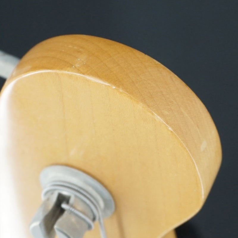 USED_Cabronita_Precision_Bass_(Candy_Apple_Red)_09