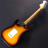 USED_Classic_70s_Stratocaster_Mod__(3_Color_Sunburst_Maple)_06