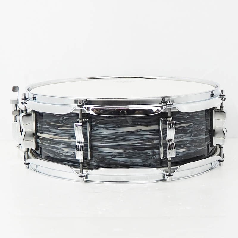 USED_Classic_Maple_Snare_Drum_14x5_-_Vintage_Black_Oyster_02