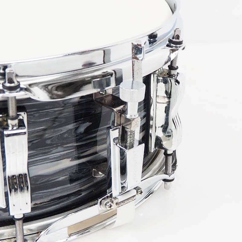 USED_Classic_Maple_Snare_Drum_14x5_-_Vintage_Black_Oyster_06