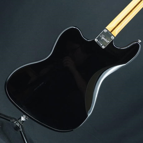 USED_Classic_Vibe_Bass_VI_(BLK)_02