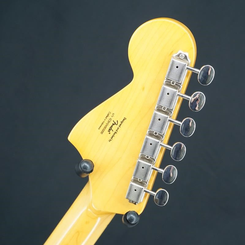 USED_Classic_Vibe_Bass_VI_(BLK)_08