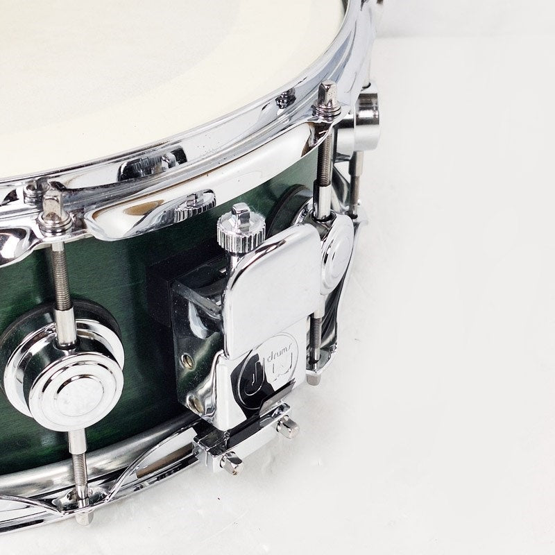 USED_Collector's_Maple_14x5_Snare_Drum_-Emerald_Satin_Oil-_06