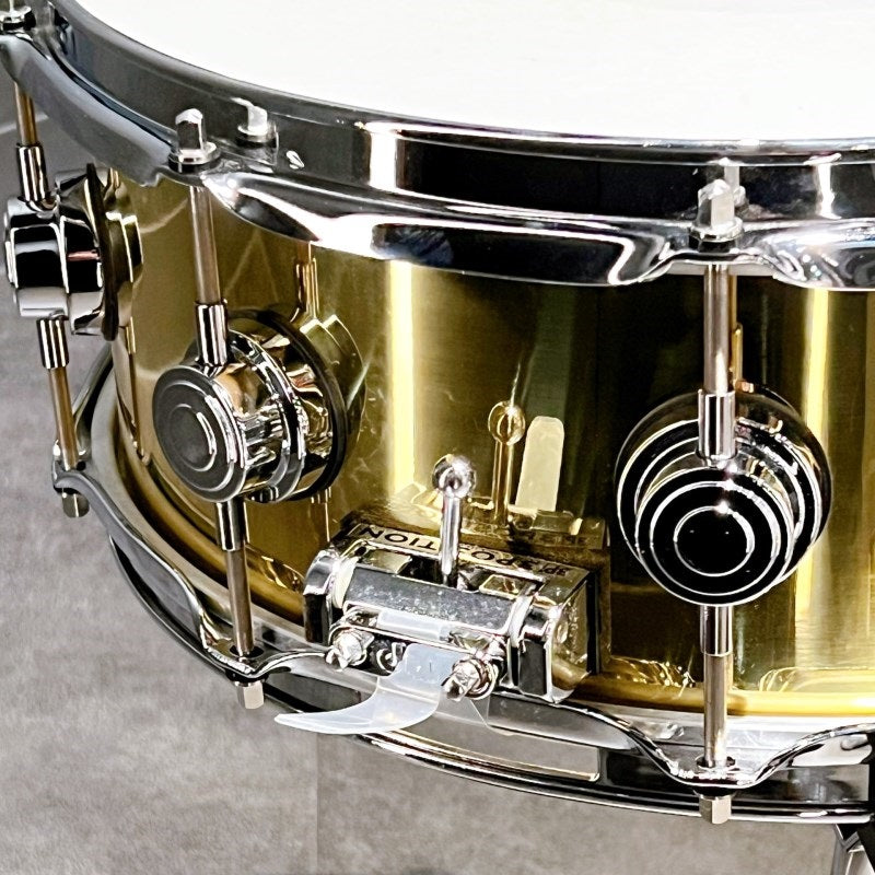 USED_Collector's_Metal_Snare___Bell_Brass_14×5_5_[DRVN5514SPC]_03