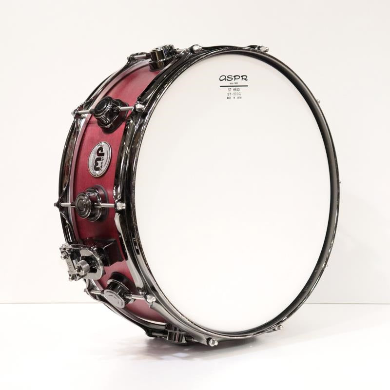 USED_Collector's_Pure_Maple_Snare_Drum_14''×5''_-_Cherry_Satin_Oil___Black_NICkel_Hardware_06