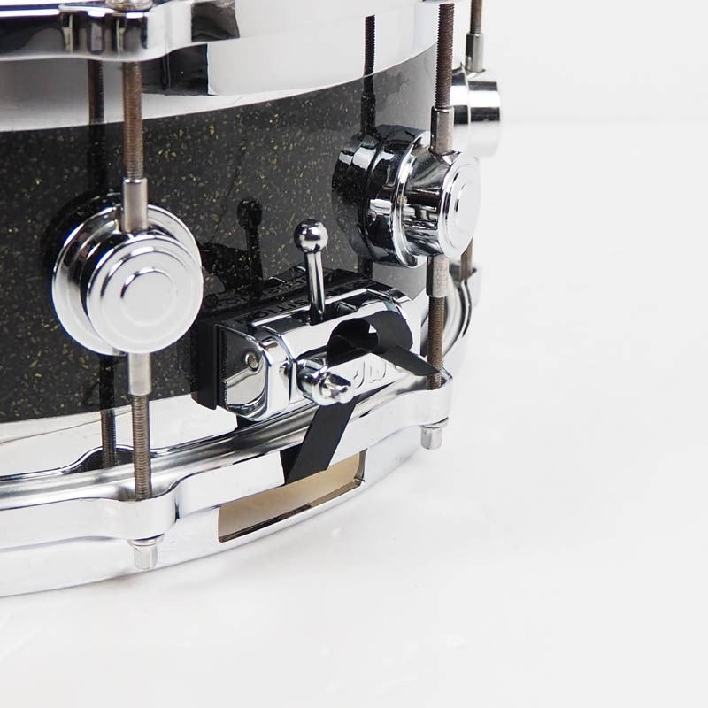 USED_Collectors_Speciality_EDGE_14×6_Snare_[Finish_Ply_Black_Ice]_08