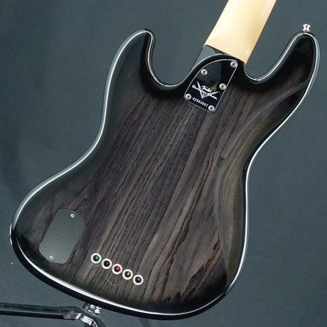 USED_Custom_Classic_Jazz_Bass_V_02