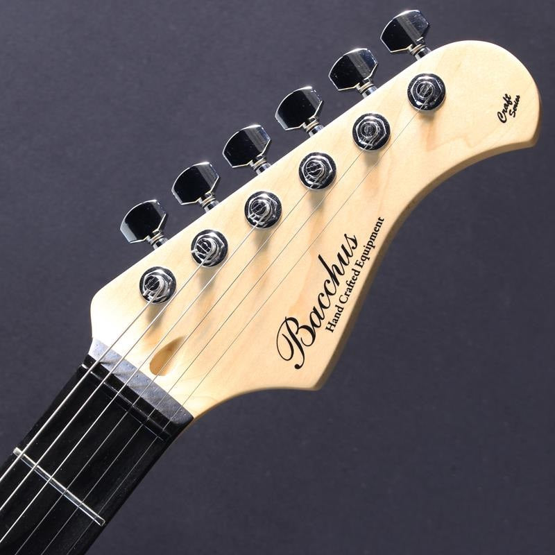 USED_Custom_Series_GRACE-AT_BW_(BLU_OIL-BN)_05