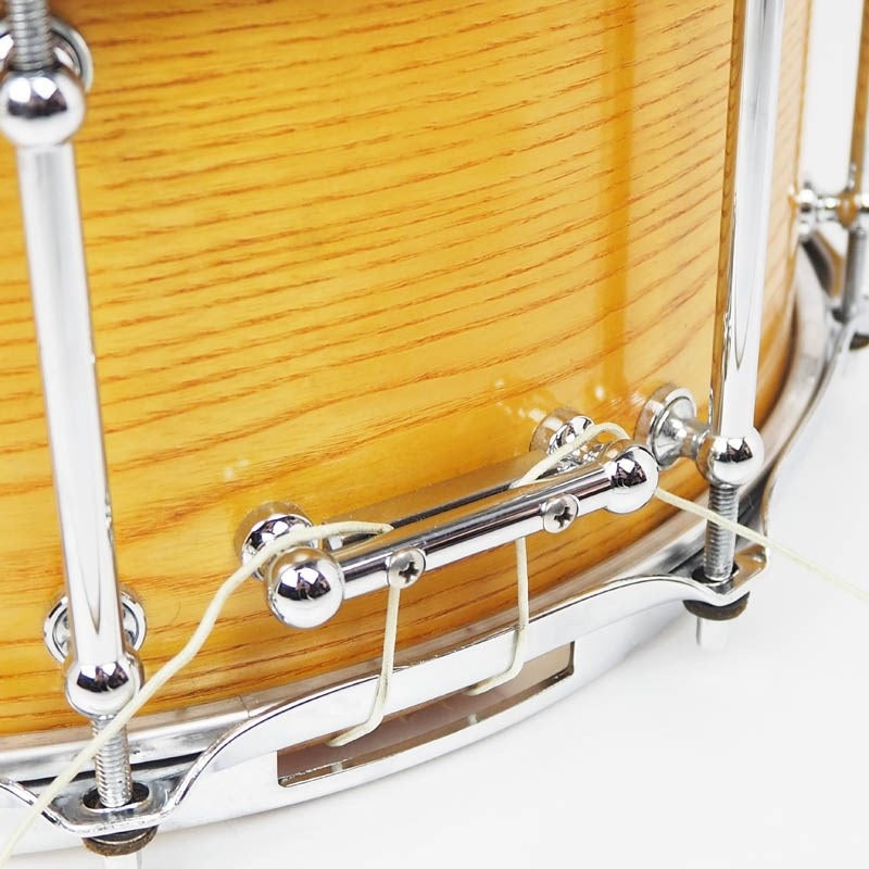 USED_Custom_Solid_Oak_Snare_14x6_5_07