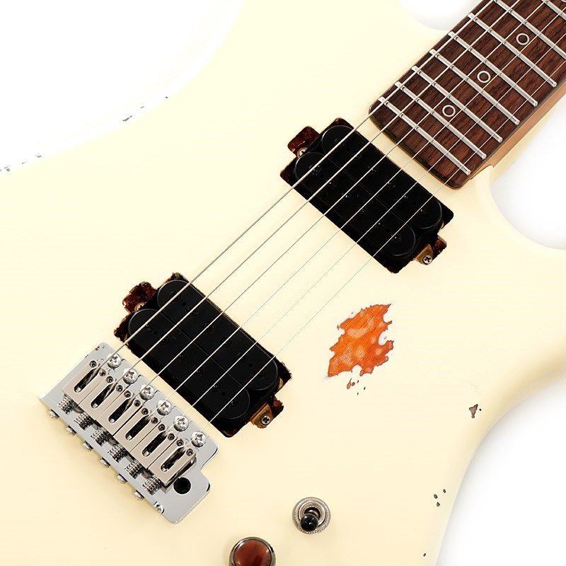 USED_Dhatarattha_CUSTOM_GUITAR_Performance_S_Relic_(Aged_White_over_3CS)_04