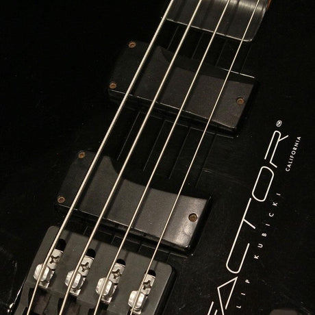 USED_Ex_Factor_4_(Black)_'96_03