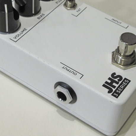 USED_FUZZ_[3_Series]_03