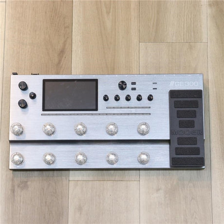 USED_GE300_02