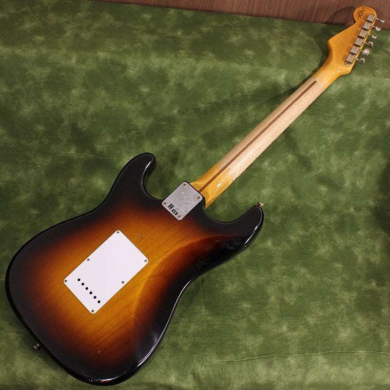 USED_Limited_Edition_70th_Anniversary_1954_Stratocaster_Journeyman_Relic_Wide_Fade_2-Color_Sunburst_SN__4205_02