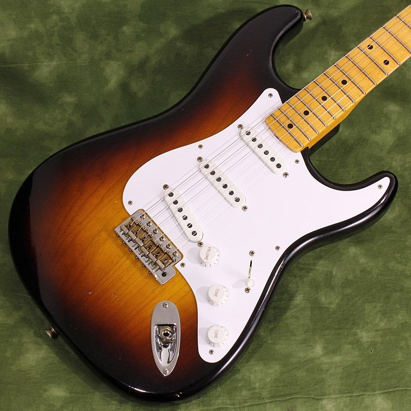 USED_Limited_Edition_70th_Anniversary_1954_Stratocaster_Journeyman_Relic_Wide_Fade_2-Color_Sunburst_SN__4205_03