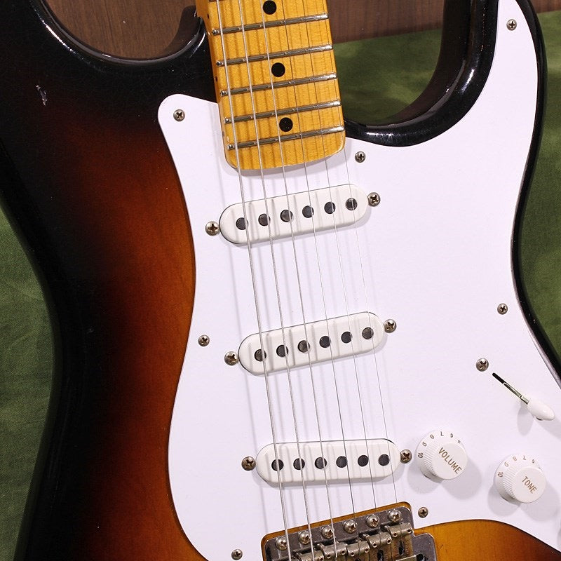 USED_Limited_Edition_70th_Anniversary_1954_Stratocaster_Journeyman_Relic_Wide_Fade_2-Color_Sunburst_SN__4205_05