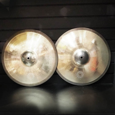 USED_Munetaka_Higuchi_Signature_Model_Lightning_Strikes_HiHat_15_pair_[Top_1300g_Bottom_1616g]_01