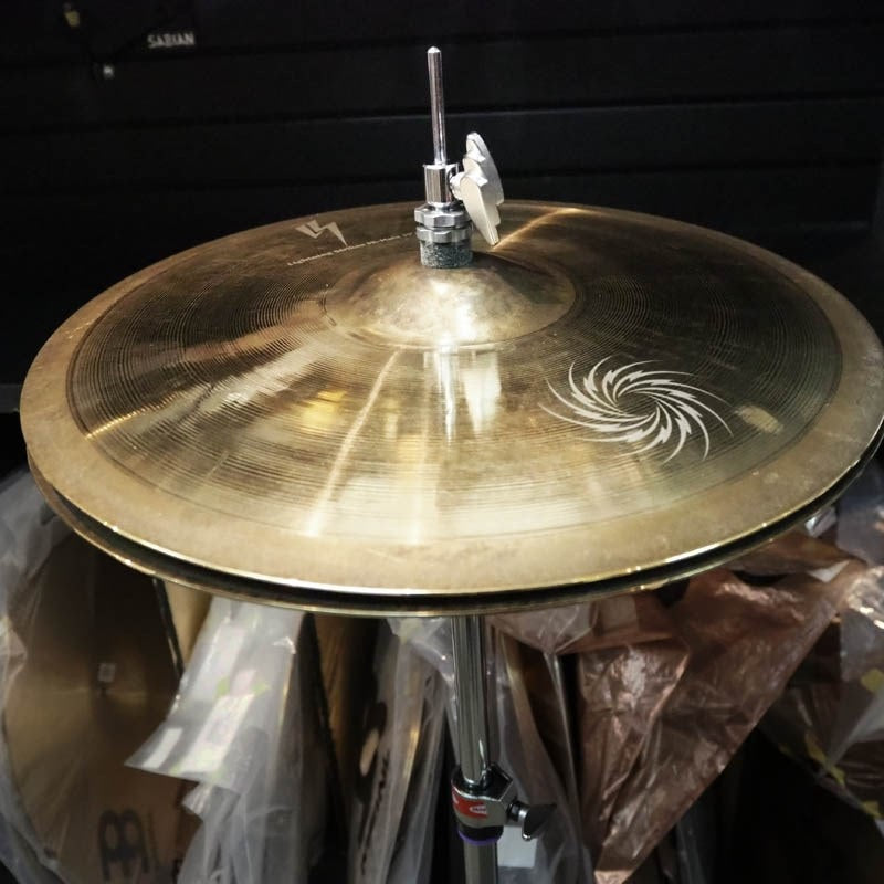 USED_Munetaka_Higuchi_Signature_Model_Lightning_Strikes_HiHat_15_pair_[Top_1300g_Bottom_1616g]_10