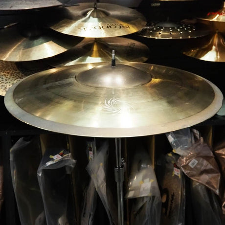 USED_Munetaka_Higuchi_Signature_Model_Lightning_Strikes_Ride_23_[4570g]_07