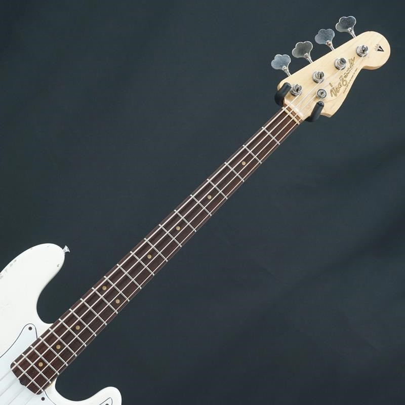 USED_PBV-R2_(Vintage_White)_05