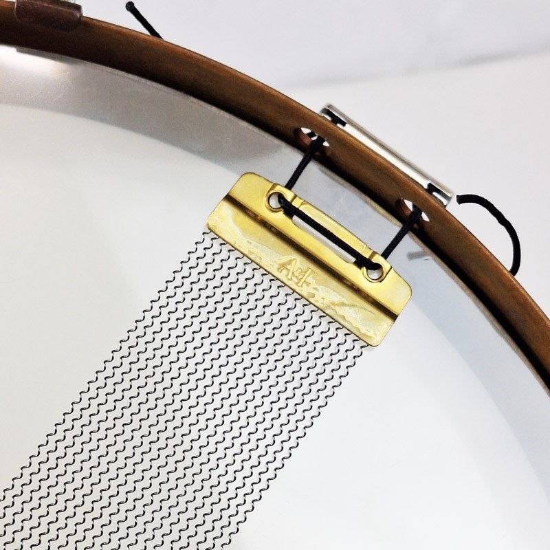 USED_Pancake_14_x_1_5_Raw_Brass_Snare_Drum_[Single_Tension，_No_Lugs，_with_Brass_Single_Hoops]_08