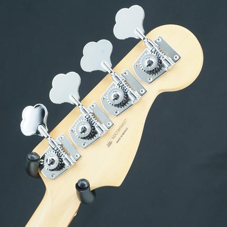 USED_Player_Jazz_Bass_Left-Handed_(CAR)_08