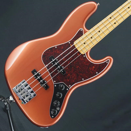 USED_Player_Plus_Jazz_Bass_(Aged_Candy_Apple_Red_Maple)_01