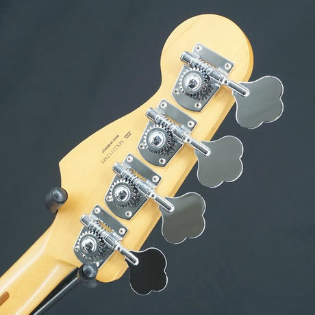 USED_Player_Plus_Jazz_Bass_(Aged_Candy_Apple_Red_Maple)_08