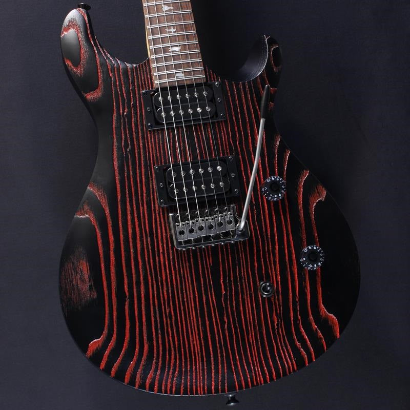 USED_SE_Swamp_Ash_CE_24_''Sandblasted''_Limited_Edition_(Sandblasted_Red)_01