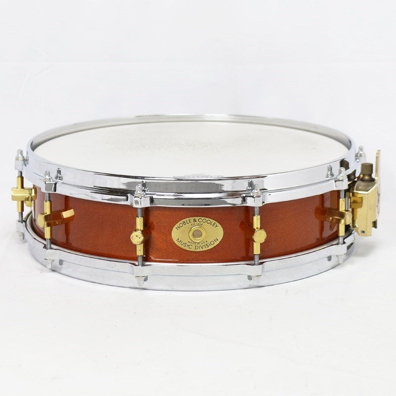 USED_SOLID_SHELL_CLASSIC_MAPLE_PICCOLO_SNARE_DRUM_[14x3_875]_-Honey_Maple_01