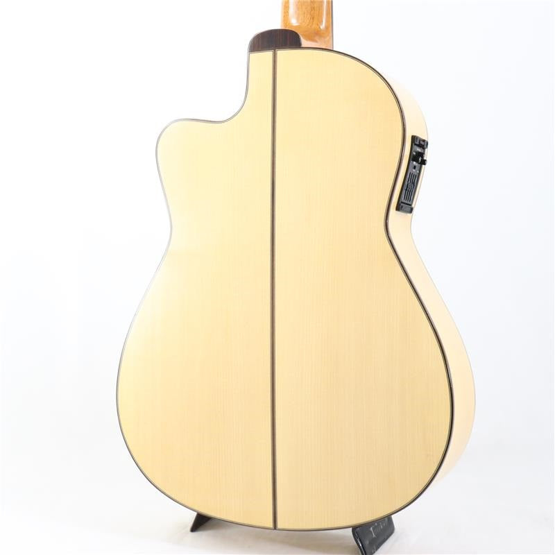 USED_Samba_Cutaway_Juan_Hernandez_03