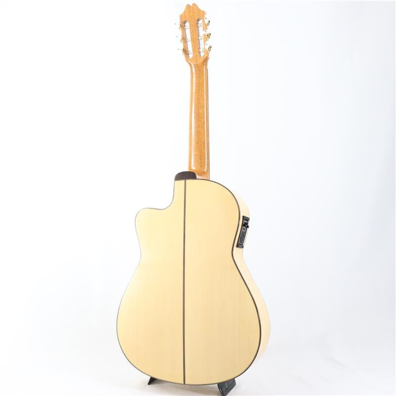 USED_Samba_Cutaway_Juan_Hernandez_04