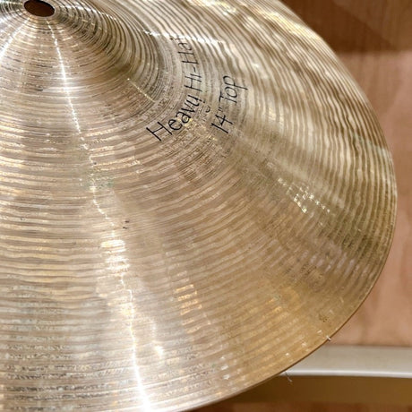 USED_Signature_The_Paiste_Line_Heavy_HiHat_14pr_[1130g_1265g]_03