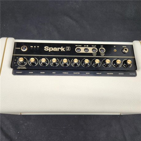 USED_Spark_2_Pearl_03