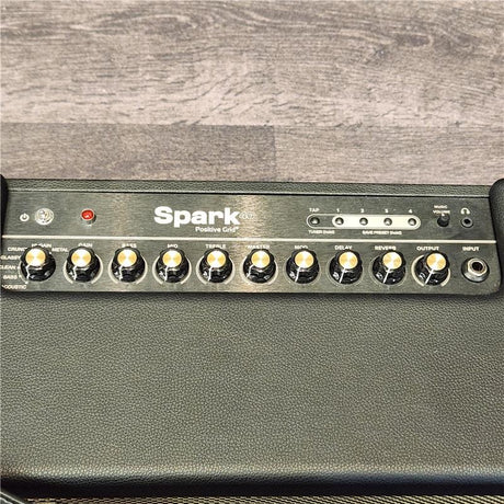 USED_Spark_40_03