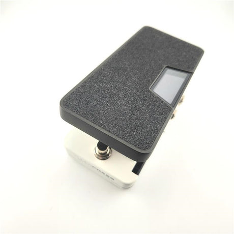 USED_TUNER_PRESS_02