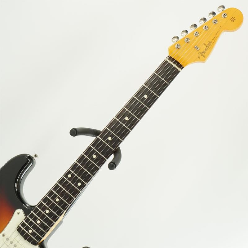 USED_Traditional_60s_Stratocaster_(3-Tone_Sunburst)_[SN__JD17032543]_05