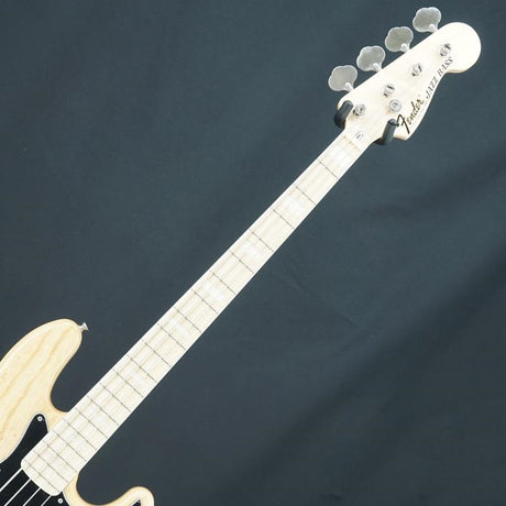 USED_Traditional_70s_Jazz_Bass_(Natural)_05