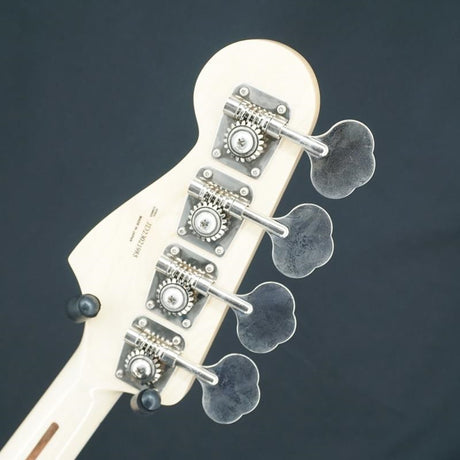 USED_Traditional_70s_Jazz_Bass_(Natural)_08