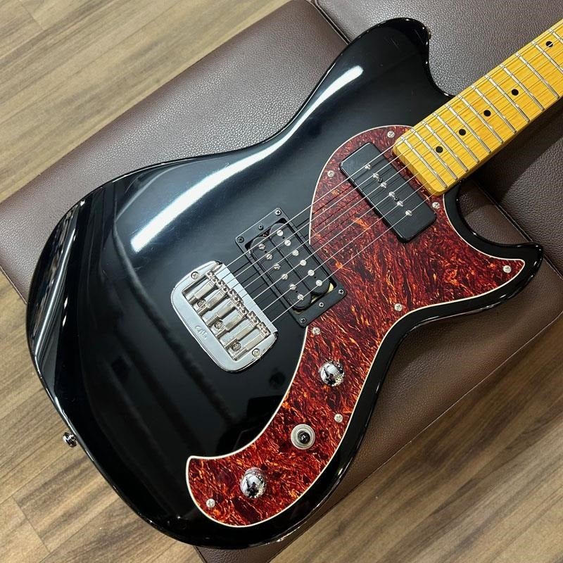 USED_Tribute_Series_Fallout_(Black)_[SN_180207872]_G&L_09