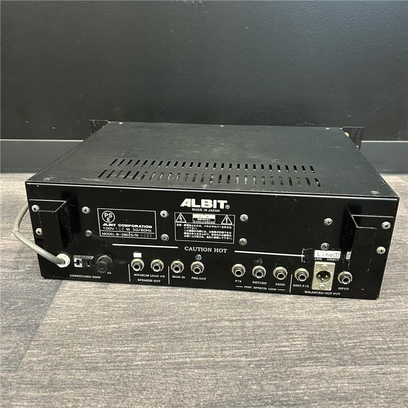 USED_Used_B-280_02