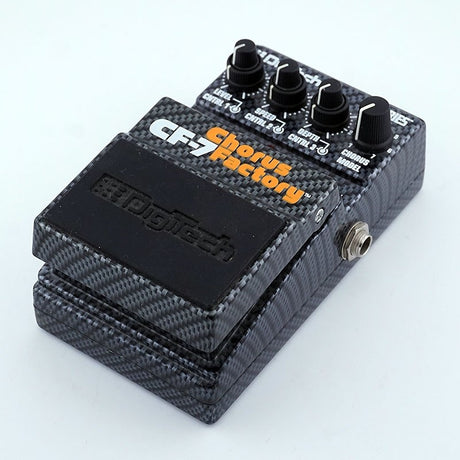 USED_Used_CF-7_01