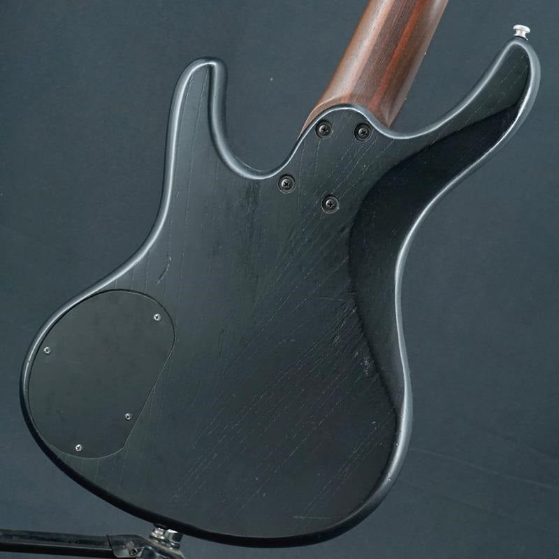 USED_Used_EDB555_BKF_02