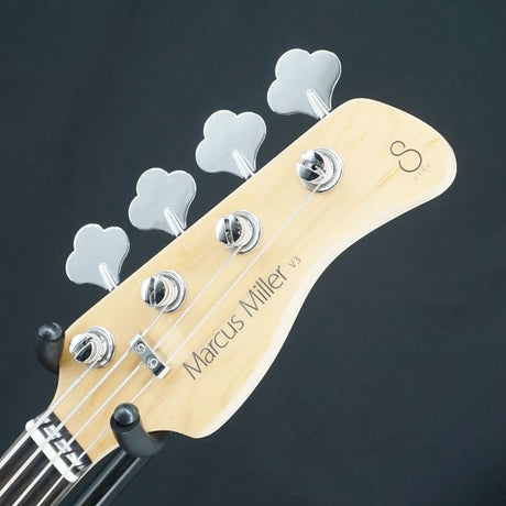 USED_V3_4st_2nd_Generation_(BK)_07